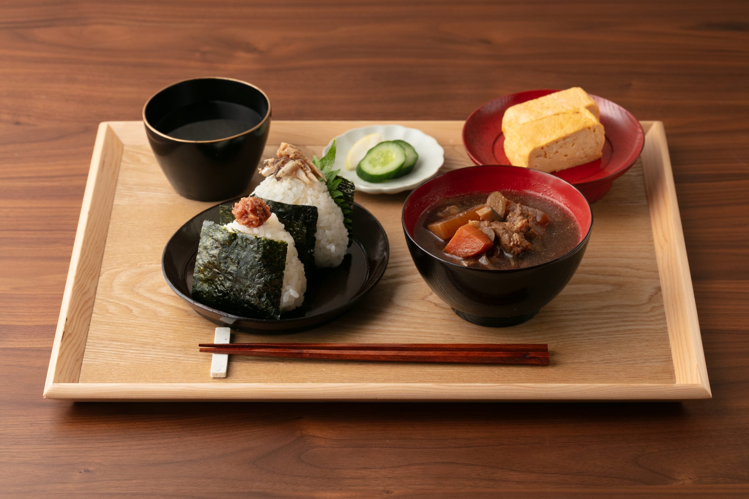 Koji onigiri lunch set